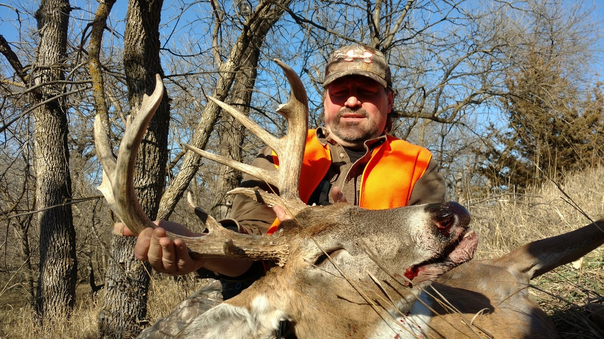 2017 kansas whitetail hunting season