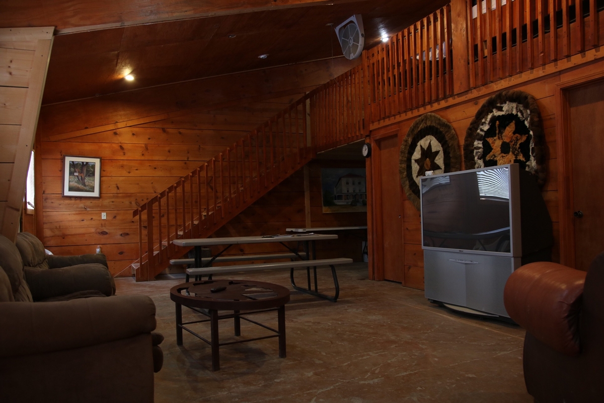 Kansas Hunting Lodge Hunting & Fishing Lodge in Central Kansas