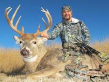 Mark melotec editor of bow world took this bruiser his last hour of his hunt.